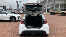 Toyota Yaris 1.5 Hybrid Design 5dr CVT Hybrid Hatchback